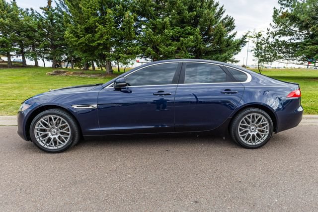 Used 2018 Jaguar XF Premium AWD/4WD image 8