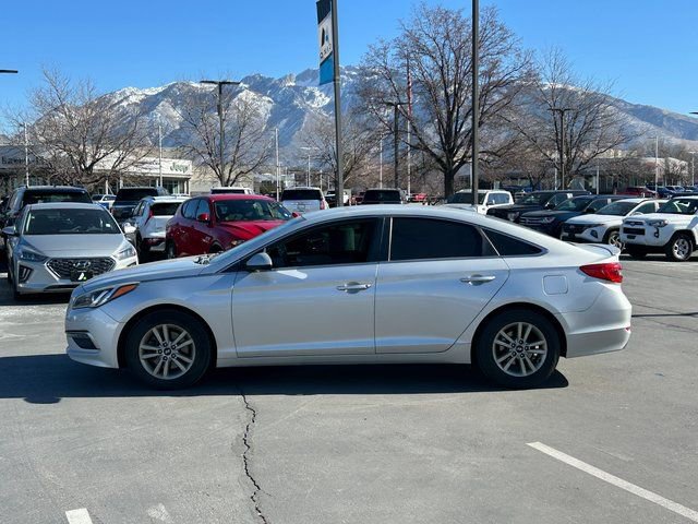 Used 2015 Hyundai Sonata SE image 6