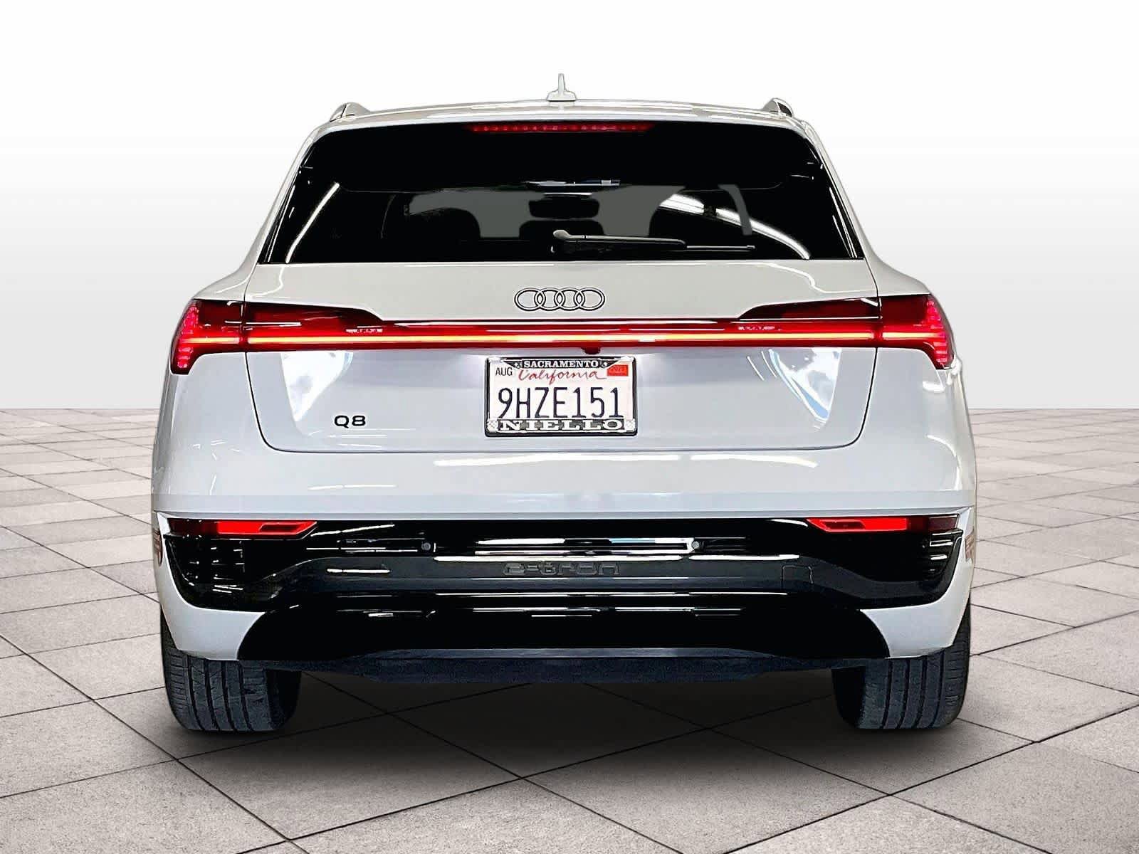 Certified 2024 Audi Q8 e-tron Premium Plus w/ Premium Plus Package AWD/4WD image 6