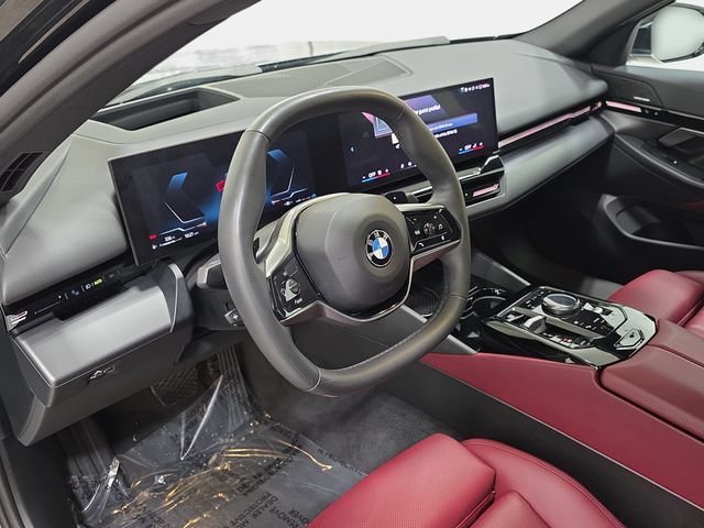 Certified 2024 BMW 530i xDrive w/ Premium Package AWD/4WD image 13