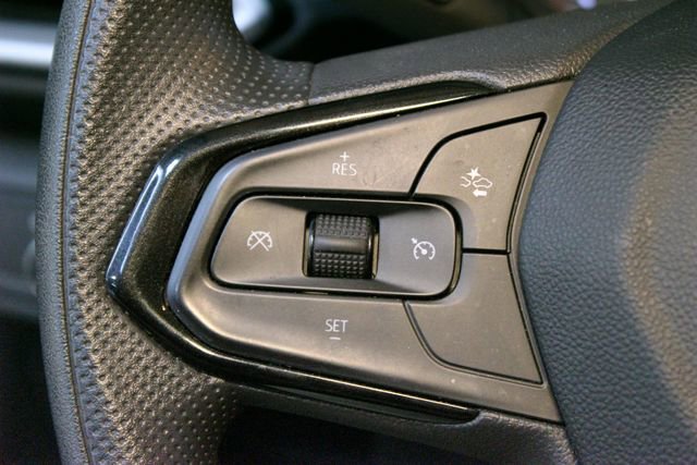 Used 2021 Chevrolet TrailBlazer LS AWD/4WD image 19