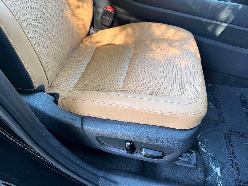 Used 2022 Lexus NX 350h AWD w/ Vision Package image 15
