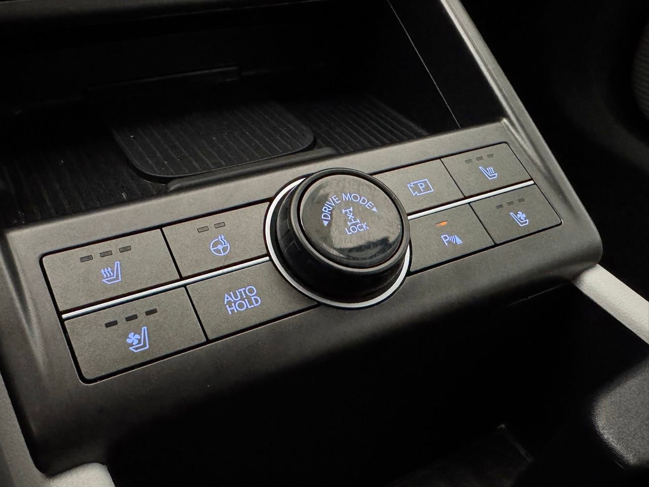 Used 2025 Hyundai Kona Limited image 28