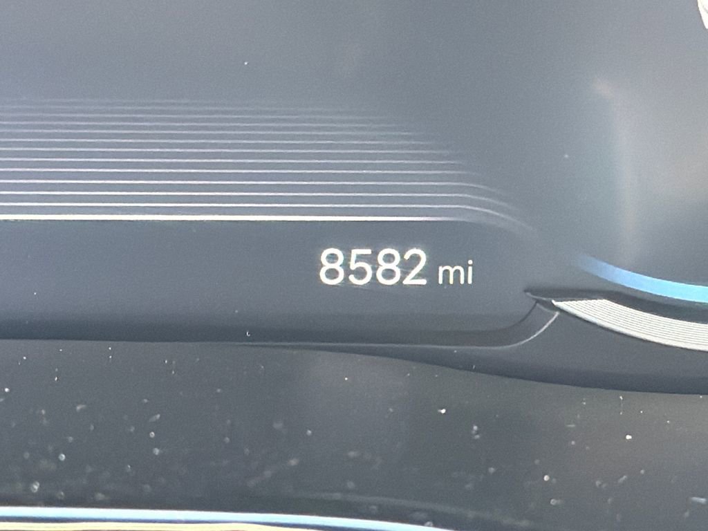 Used 2024 Genesis GV70 3.5T Sport w/ Sport Advanced Package image 28