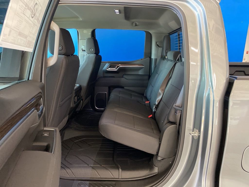 New 2026 Chevrolet Silverado 1500 RST w/ Redline Edition image 13