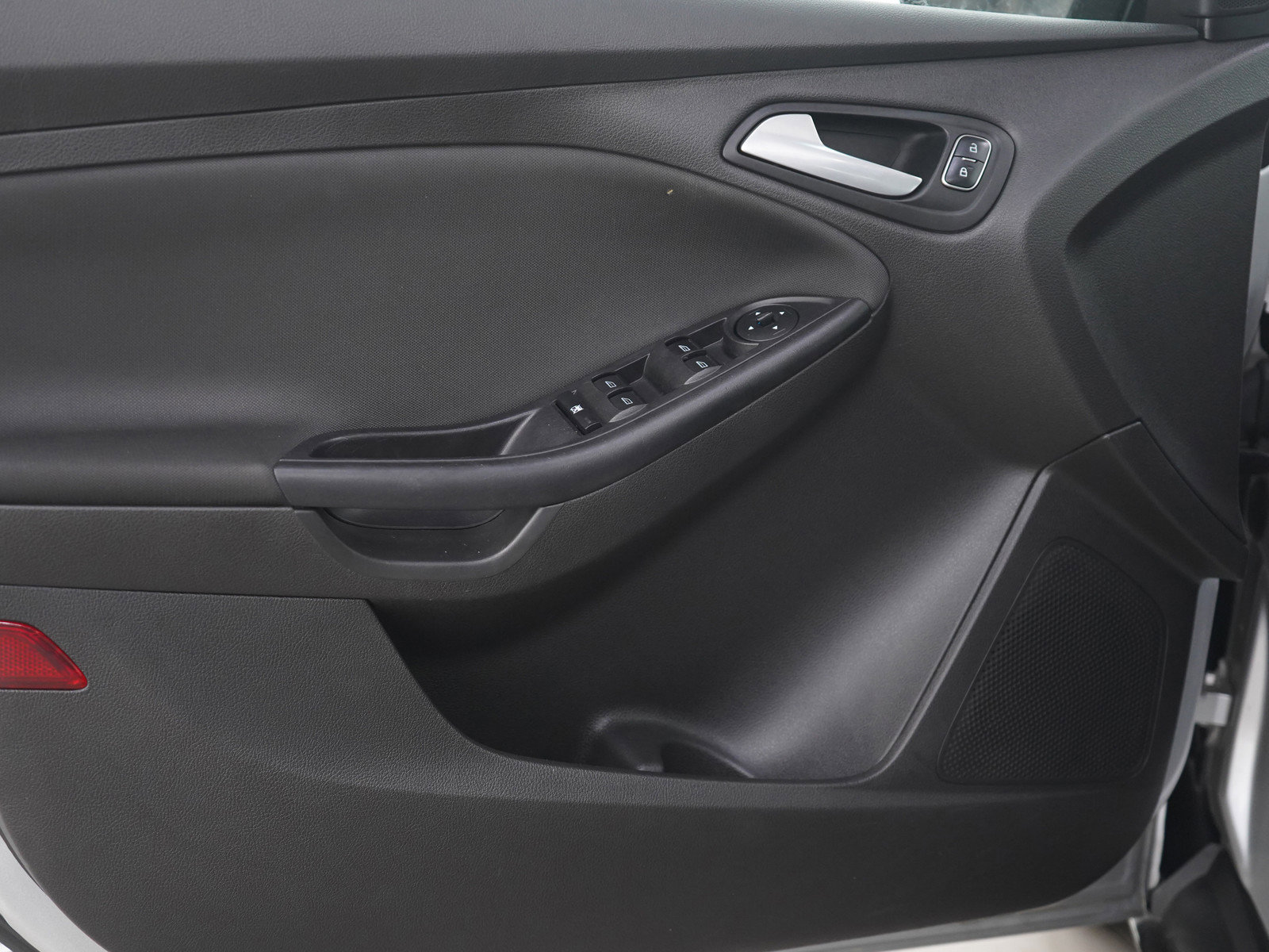 Used 2017 Ford Focus SE image 17