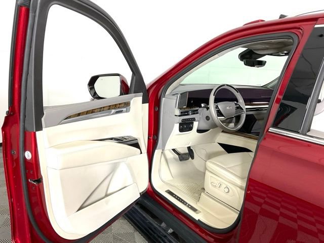 Certified 2025 Cadillac Escalade Premium Luxury Platinum image 26