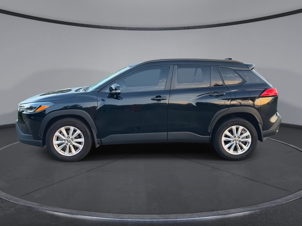 Used 2024 Toyota Corolla Cross LE FWD image 5