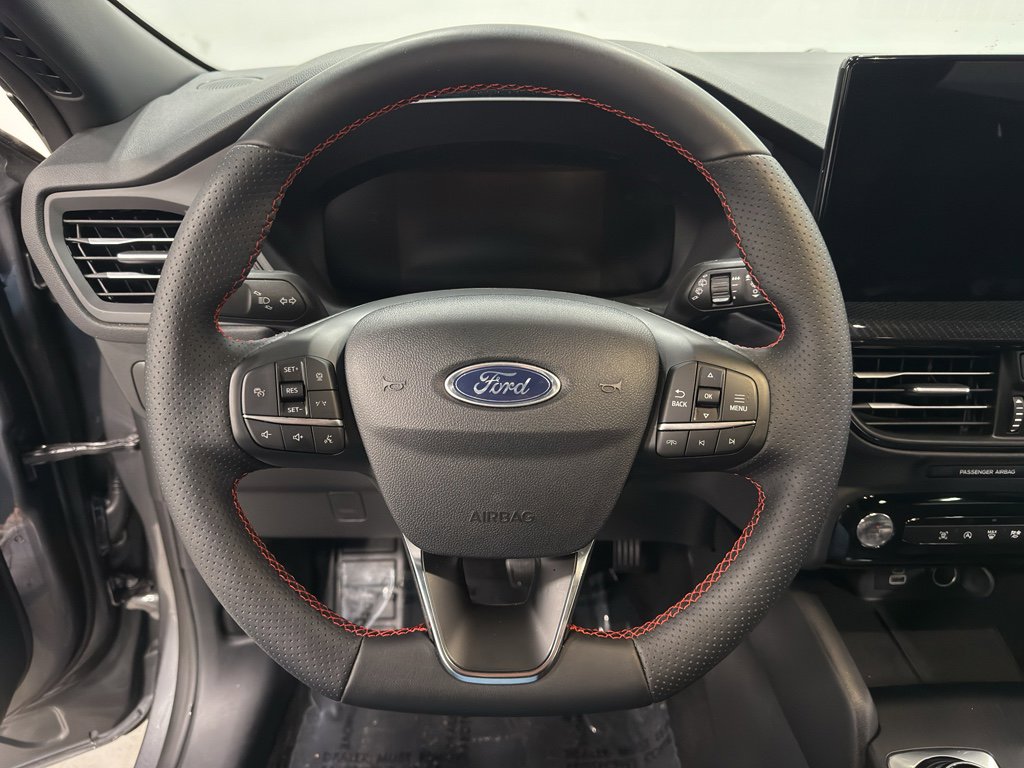 Used 2025 Ford Escape ST-Line w/ Tech Pack #1 image 17