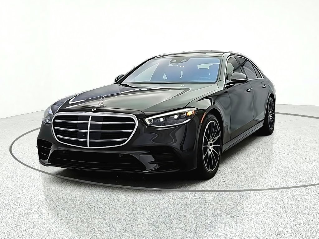 Used 2021 Mercedes-Benz S 580 4MATIC Sedan image 2