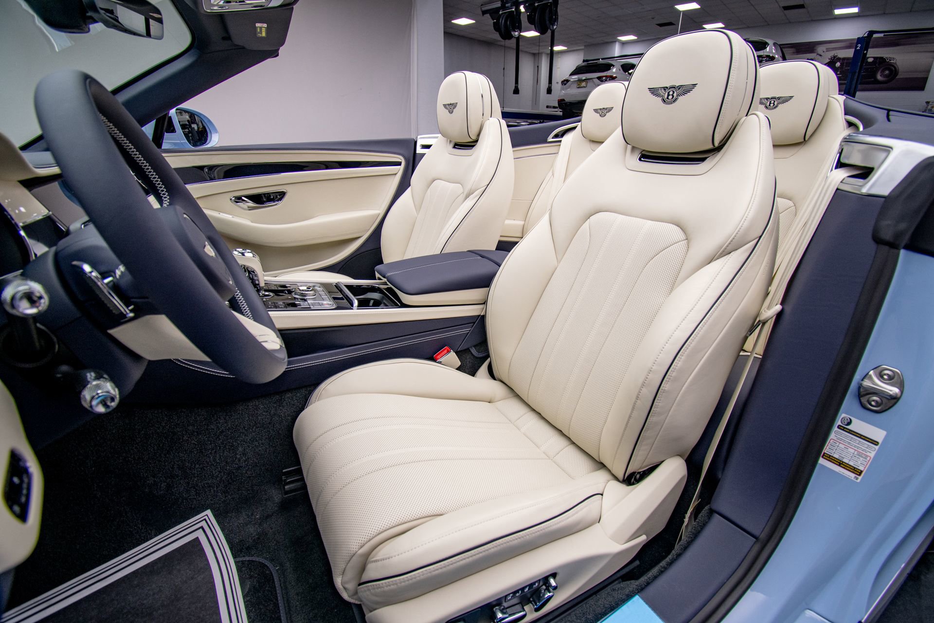 New 2026 Bentley Continental GTC AWD/4WD image 22