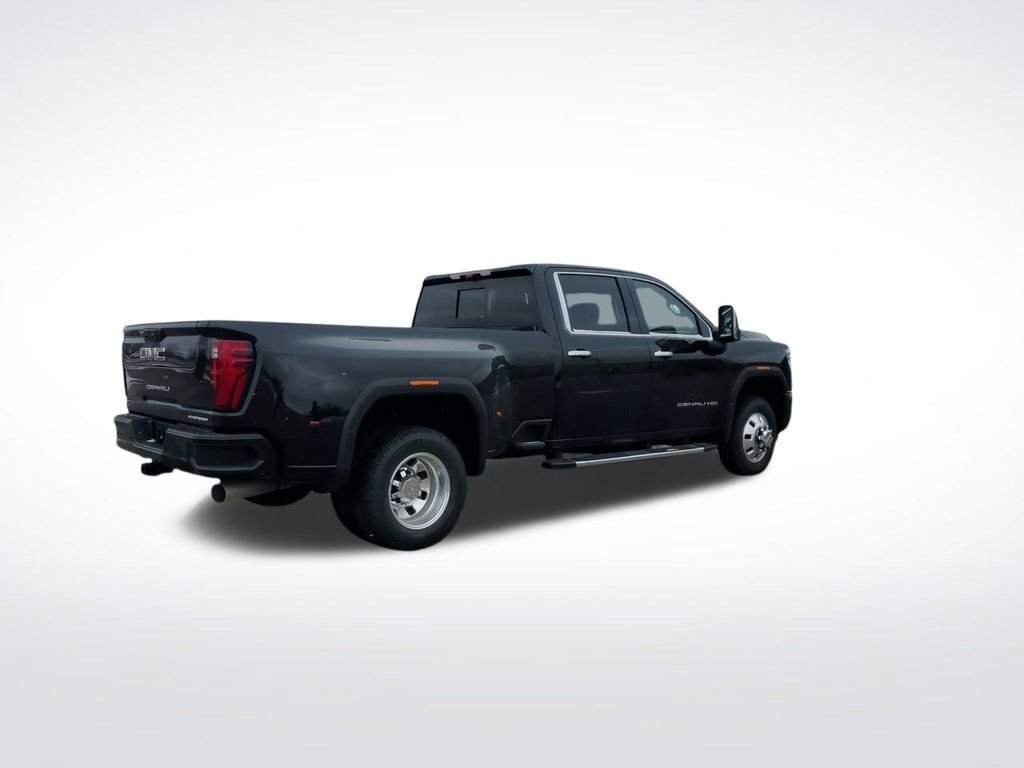 New 2025 GMC Sierra 3500 Denali w/ Denali Reserve Package image 9