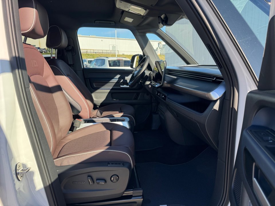New 2025 Volkswagen ID. Buzz Pro S image 21
