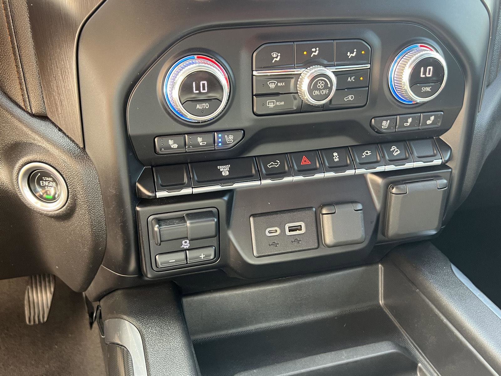 Used 2023 GMC Sierra 2500 AT4 w/ Gooseneck/5TH Wheel Package image 37