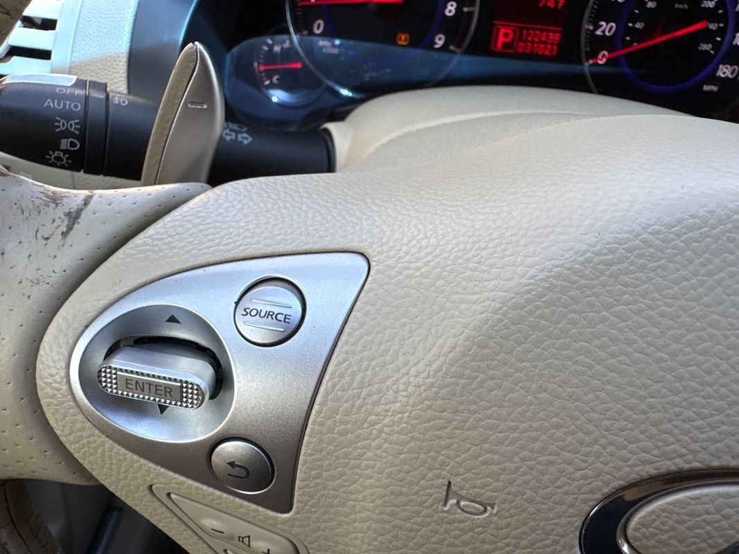 Used 2009 INFINITI FX35 AWD w/ Technology Pkg image 26