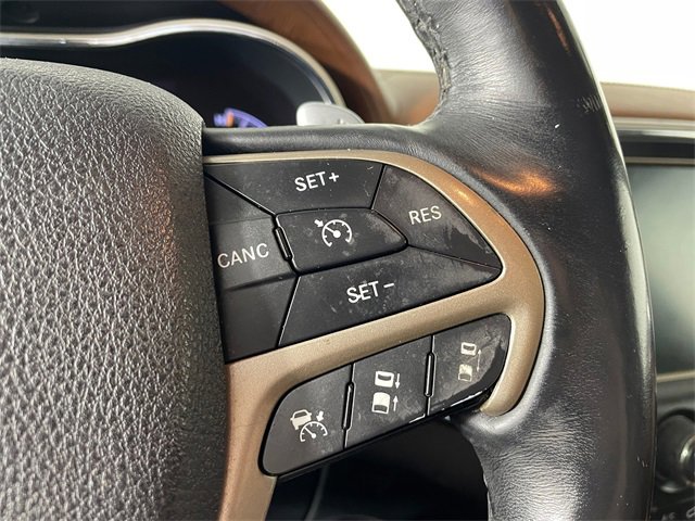 Used 2016 Jeep Grand Cherokee Summit image 10