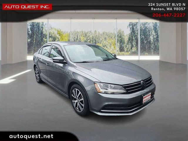 Used 2017 Volkswagen Jetta SE image 3