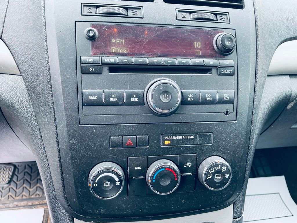 Used 2008 Saturn Outlook XE w/ Preferred Package FWD image 16