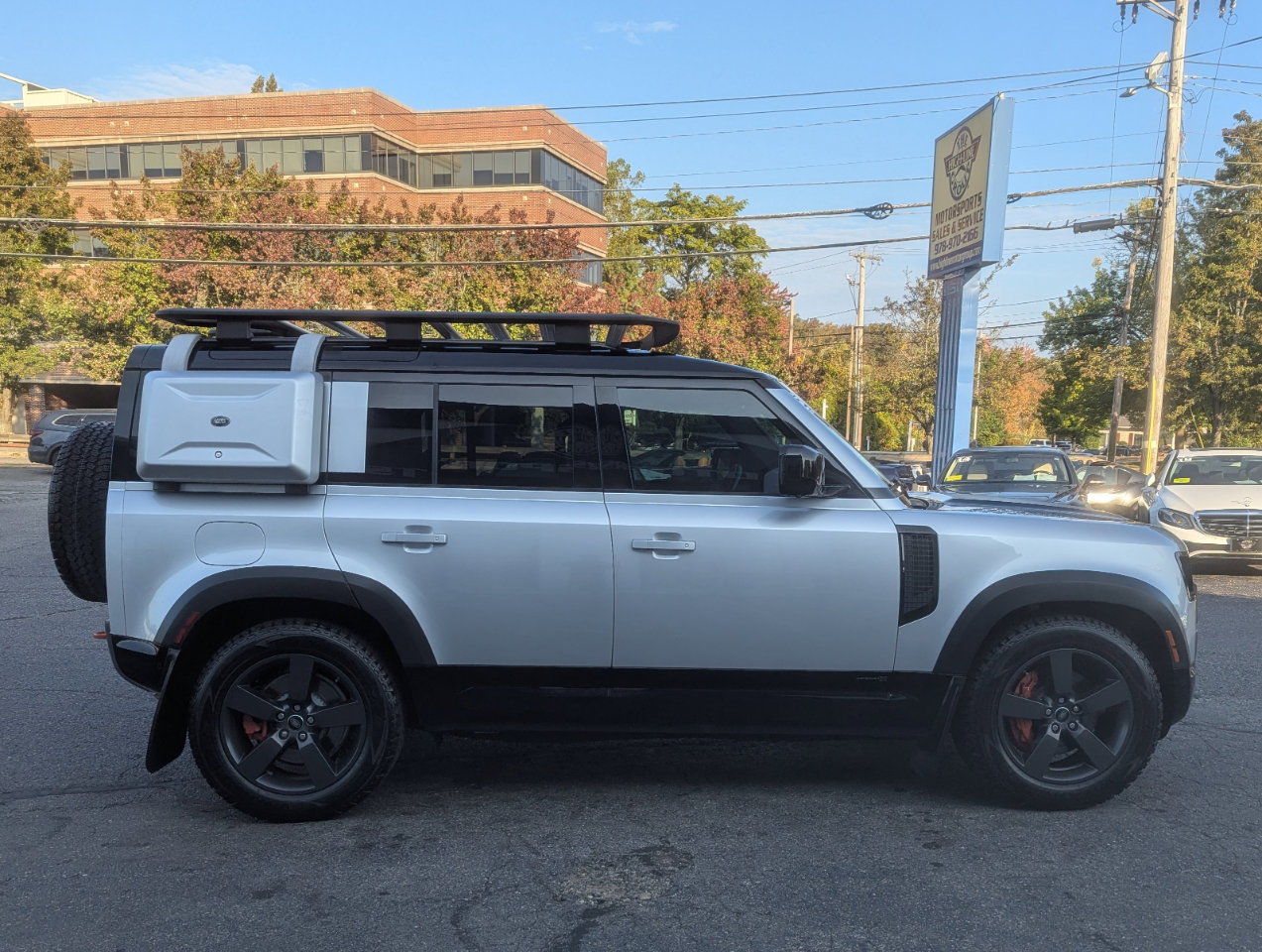 Used 2020 Land Rover Defender 110 X image 6