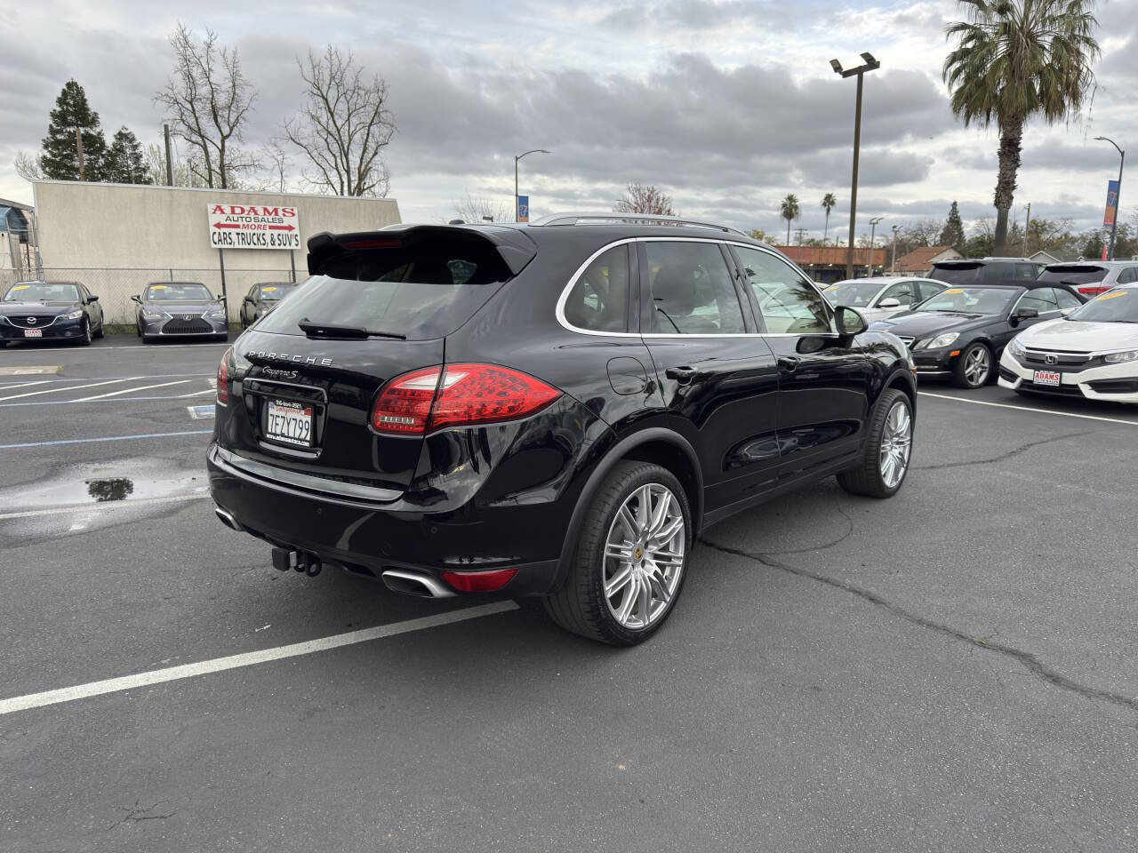 Used 2014 Porsche Cayenne S AWD/4WD image 3