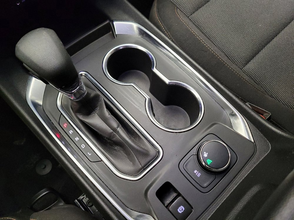 Used 2021 Chevrolet Traverse LS image 26