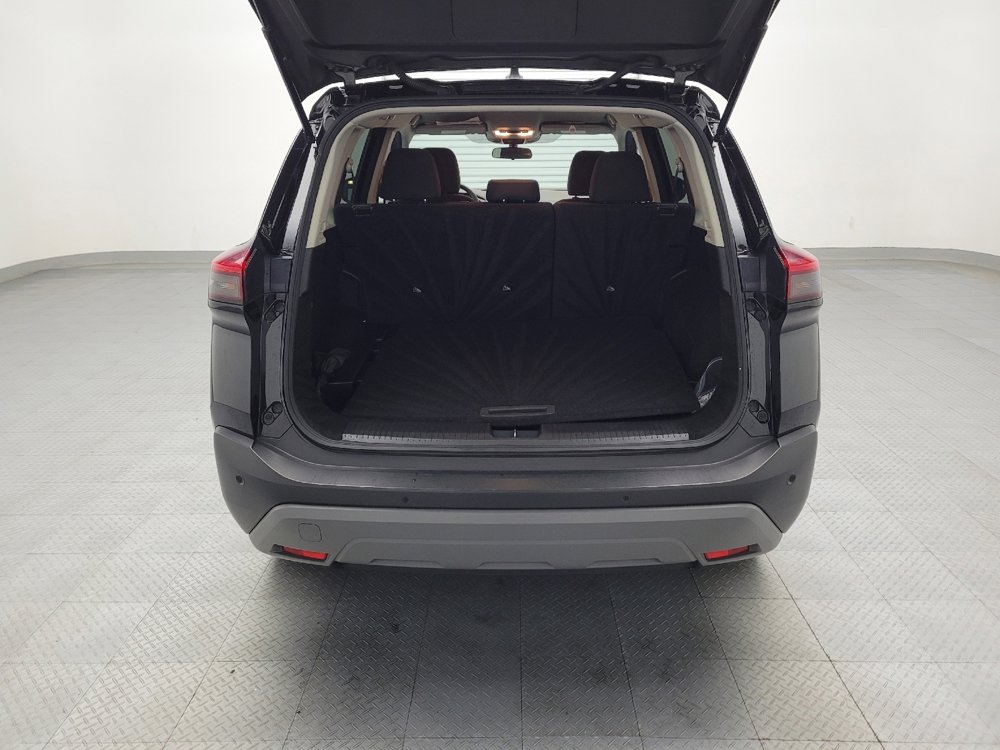 Used 2023 Nissan Rogue S image 29