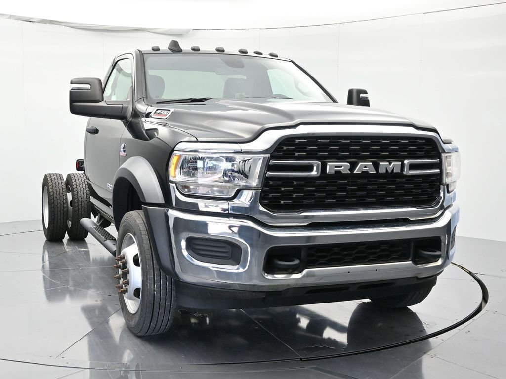 Used 2023 RAM 4500 SLT w/ Quick Order Package 2YG SLT RWD image 2