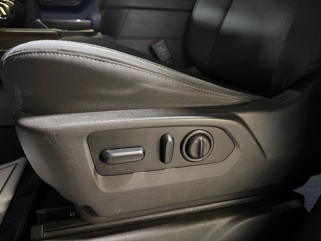 Used 2020 Chevrolet Silverado 1500 LT Trail Boss image 13