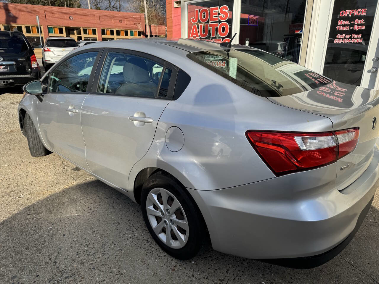 Used 2017 Kia Rio LX w/ Power Package image 4