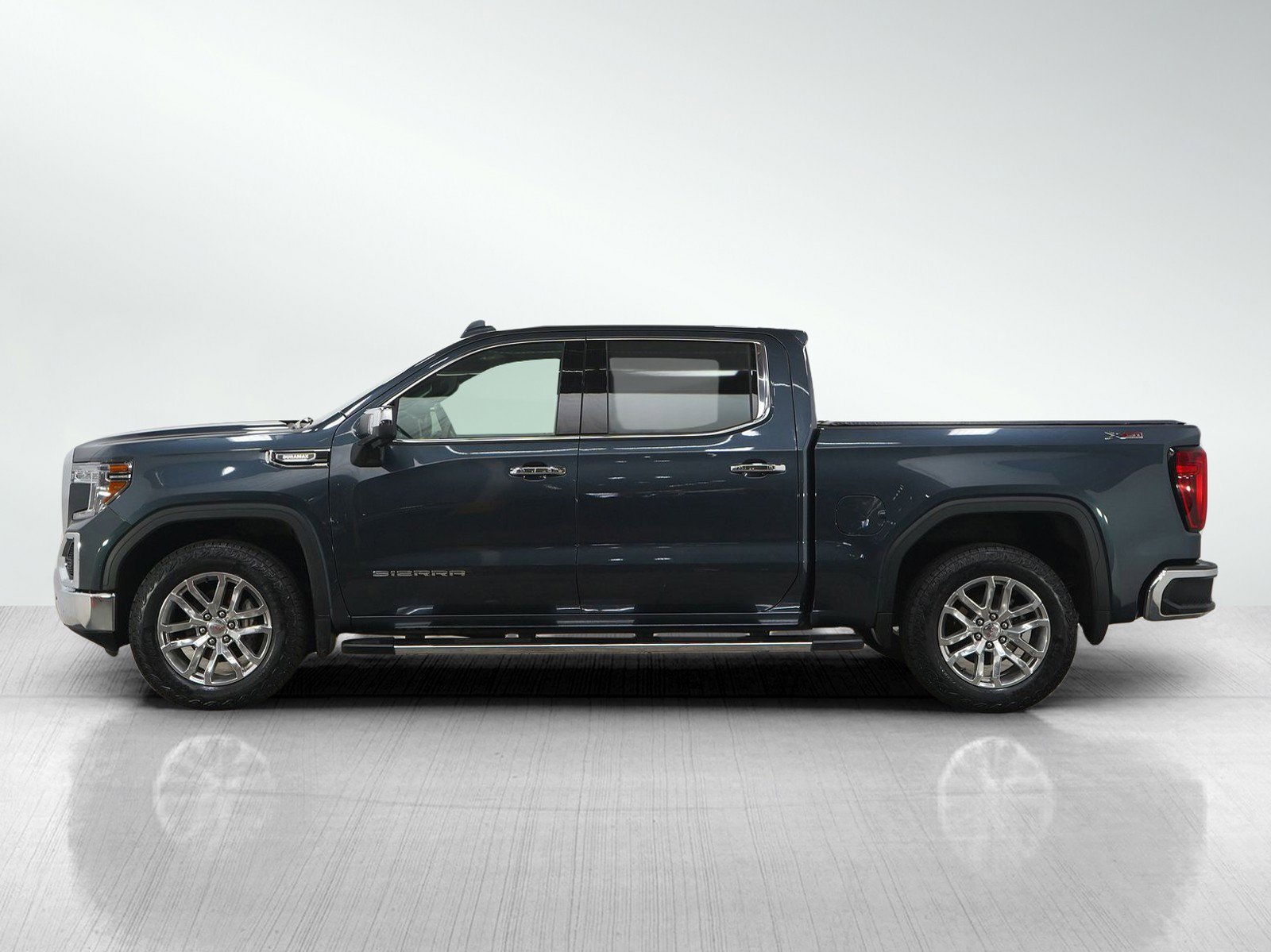 Used 2021 GMC Sierra 1500 SLT w/ SLT Premium Plus Package image 2