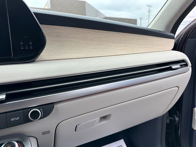 Used 2024 Hyundai Palisade Limited AWD/4WD image 30