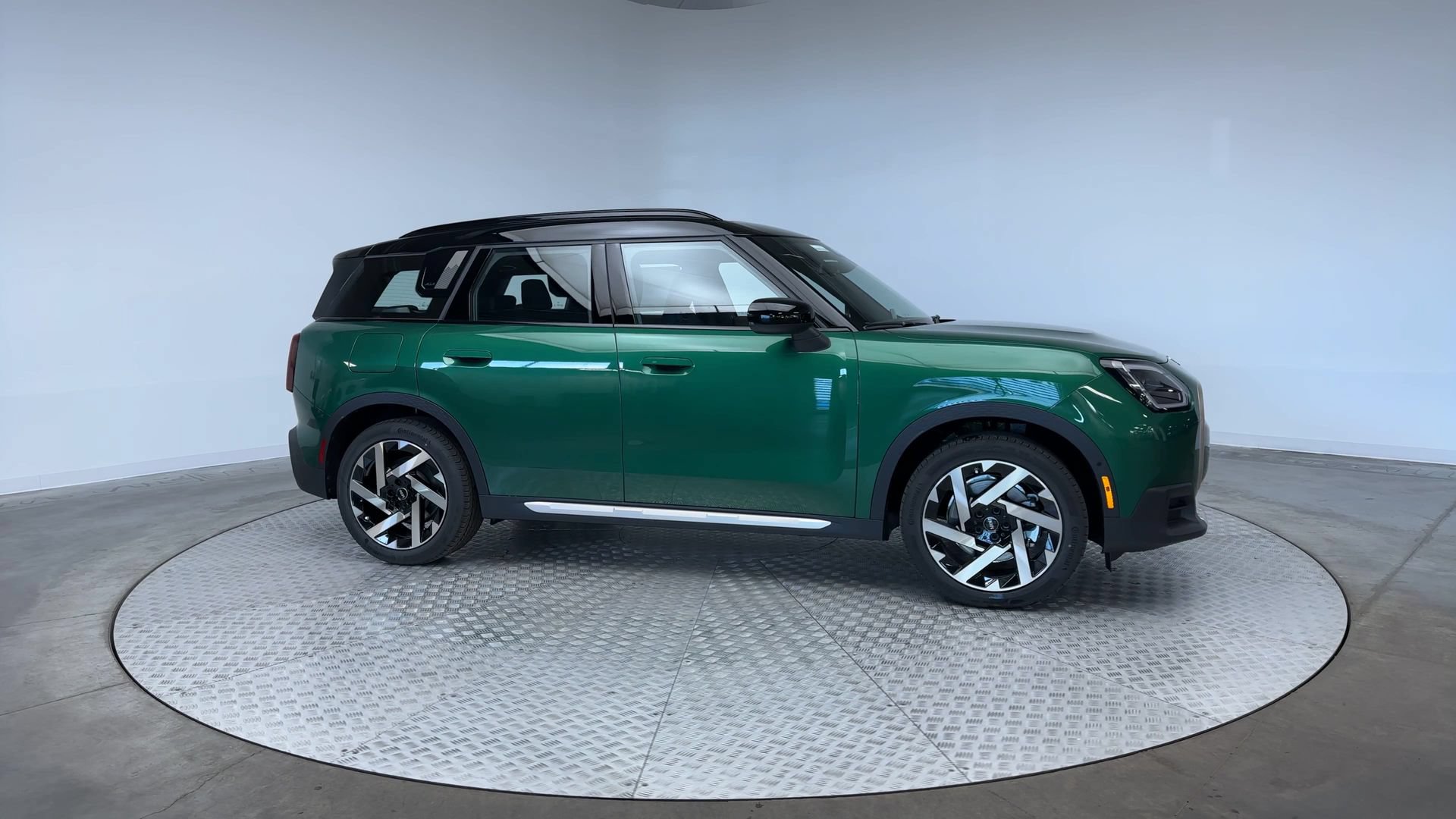 Used 2025 MINI Cooper Countryman SE AWD/4WD image 9