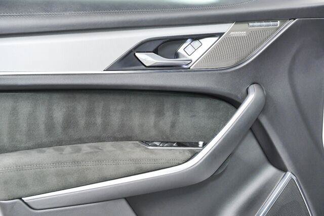Used 2021 Jaguar F-PACE SVR AWD/4WD image 7