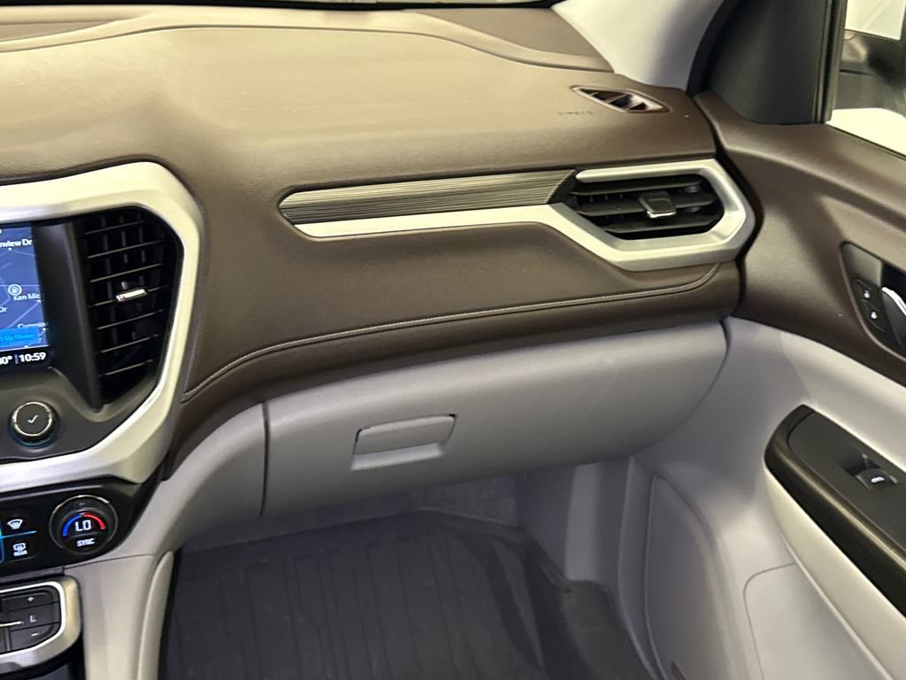 Used 2021 GMC Acadia SLT w/ Premium Package FWD image 17