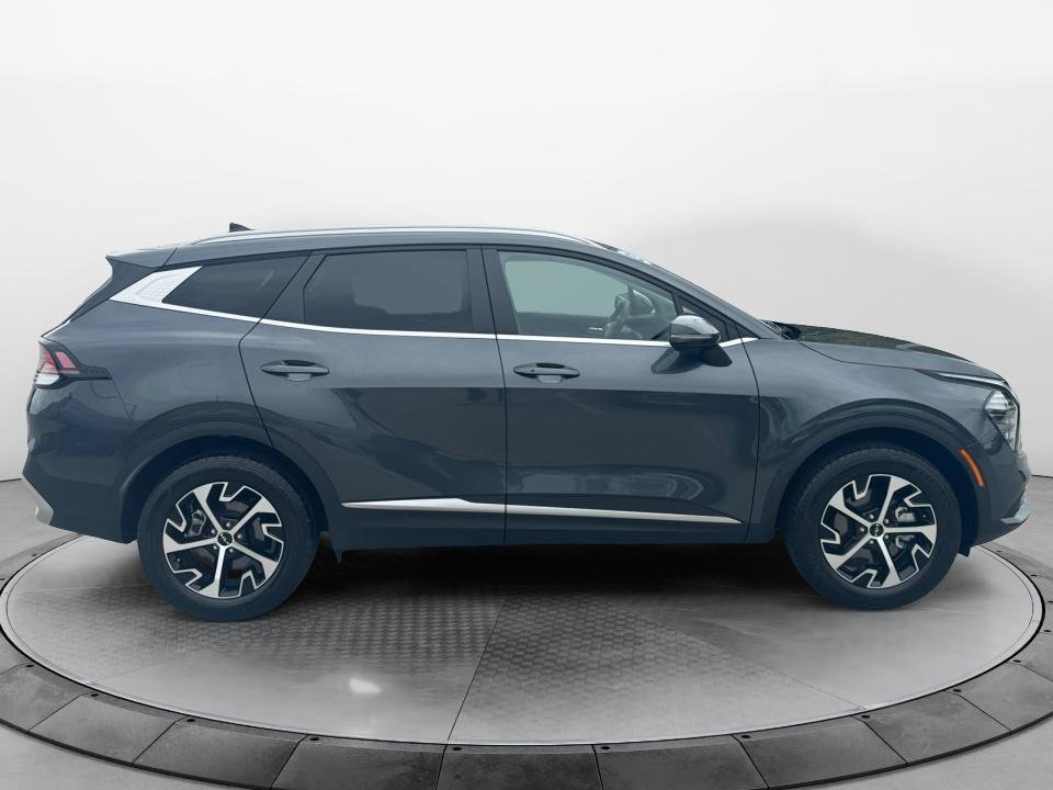 Used 2025 Kia Sportage EX AWD/4WD image 7