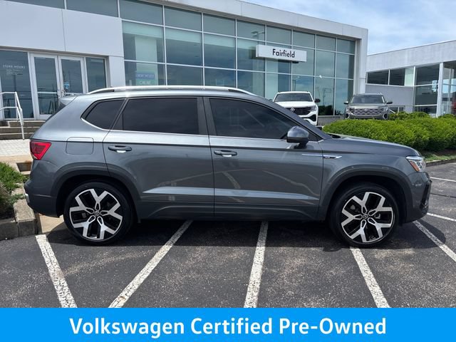 Certified 2023 Volkswagen Taos SEL AWD/4WD image 2