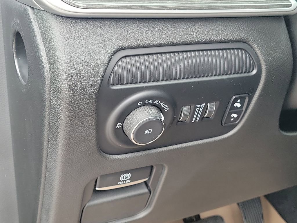 Used 2022 Jeep Wagoneer Series II RWD image 24