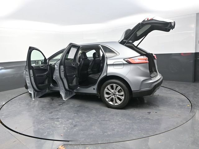 Used 2024 Ford Edge Titanium image 30