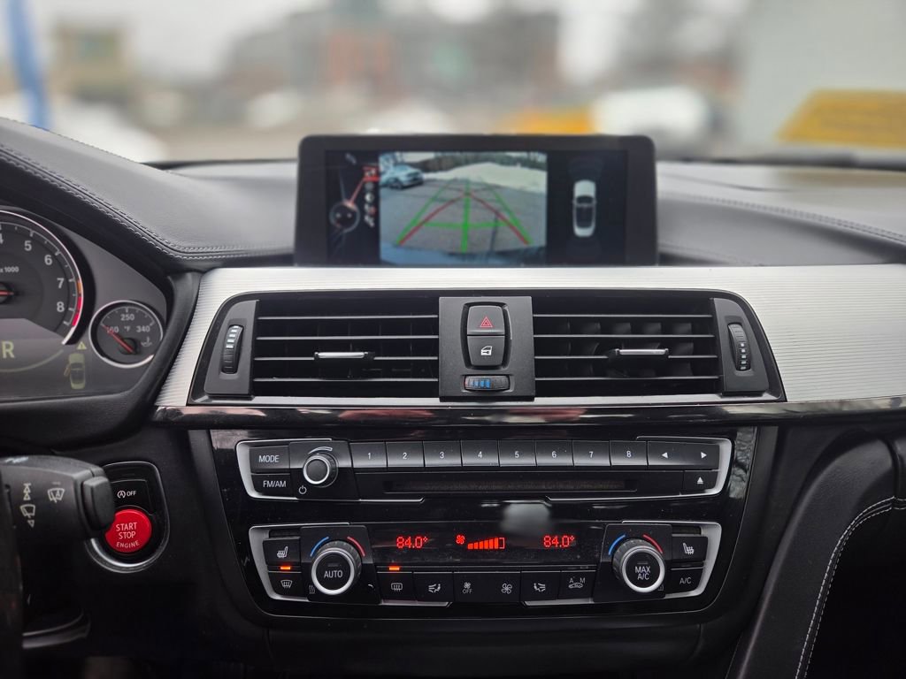 Used 2015 BMW M4 Convertible image 17