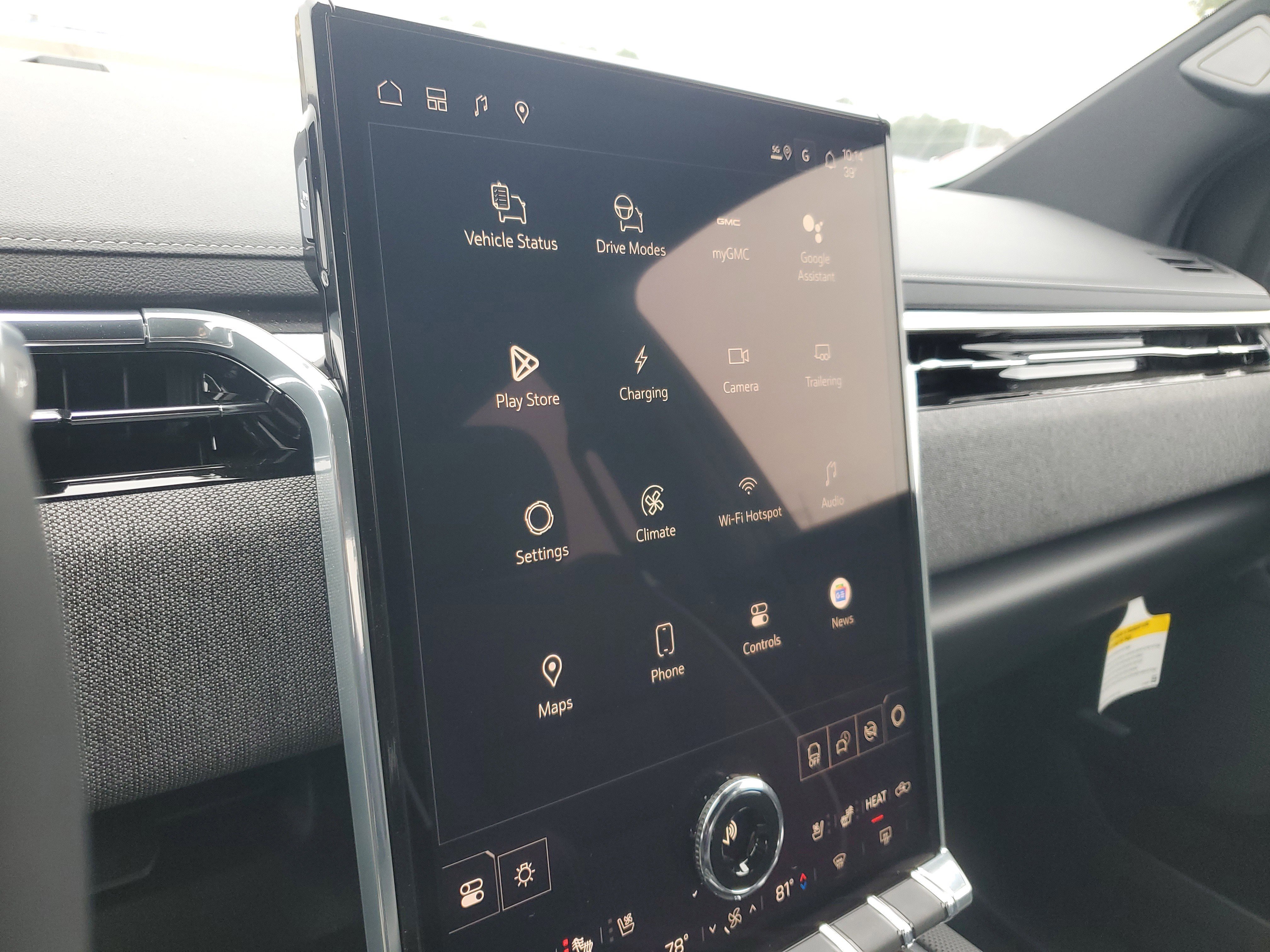 New 2026 GMC Sierra EV Elevation w/ Premium Package image 27