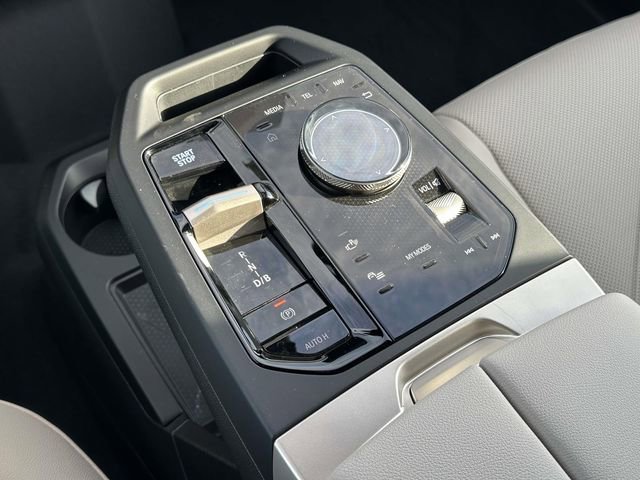 New 2026 BMW iX xDrive45 w/ Premium Package image 16