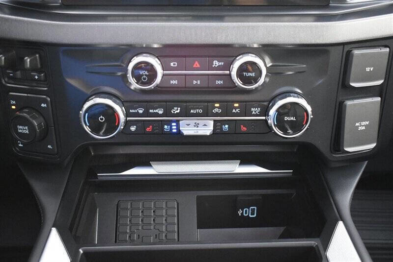 Used 2025 Ford F350 Platinum w/ FX4 Off-Road Package image 19