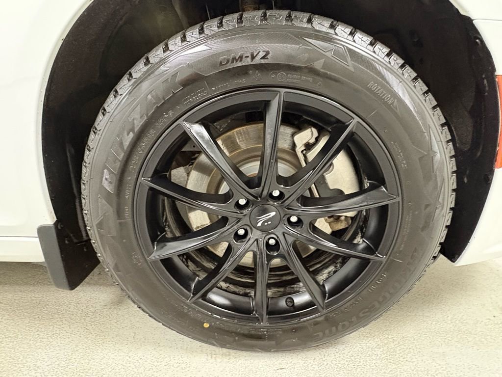 Used 2023 Chrysler 300 Touring L w/ Popular Equipment Group image 10