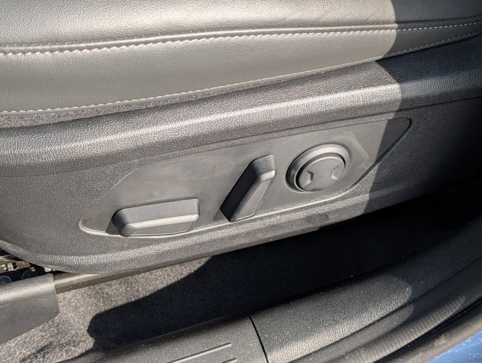 Used 2025 Kia Sorento S w/ Panoramic Sunroof Package FWD image 27
