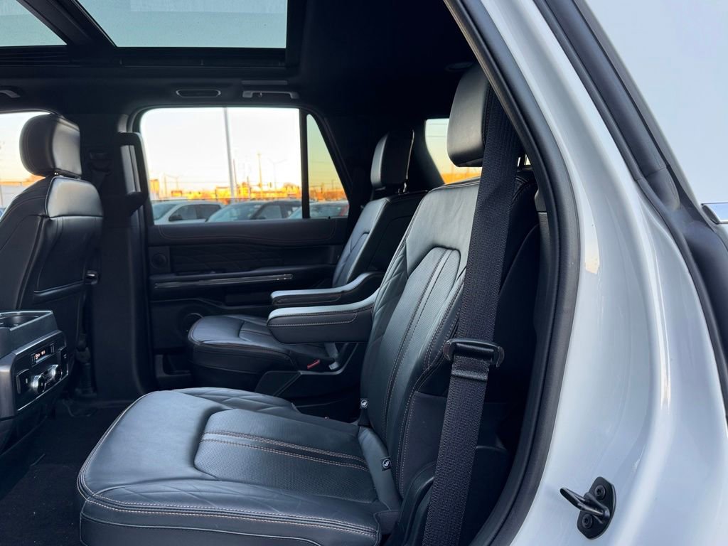 Used 2022 Ford Expedition Platinum image 29