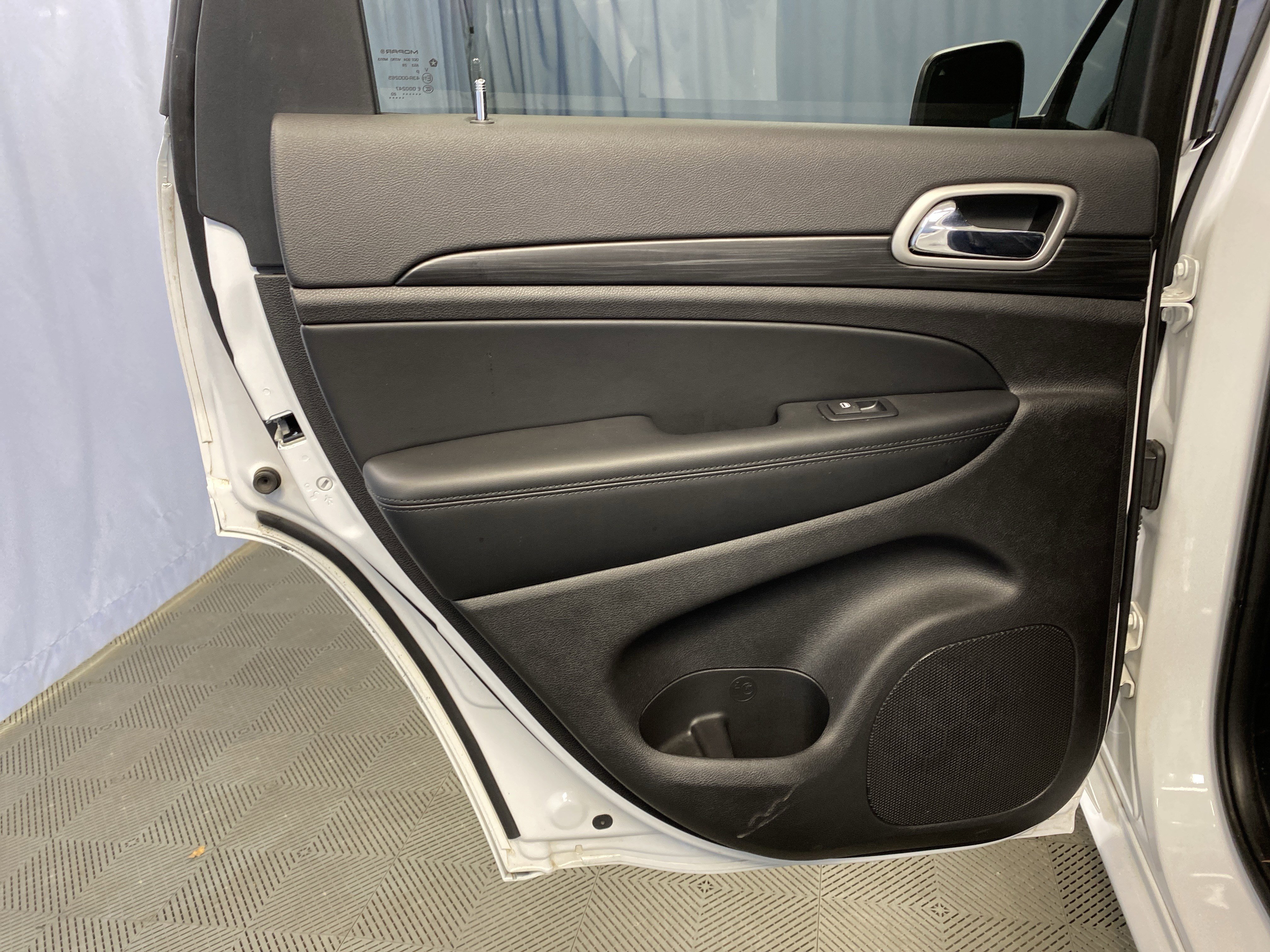 Certified 2020 Jeep Grand Cherokee Altitude image 26