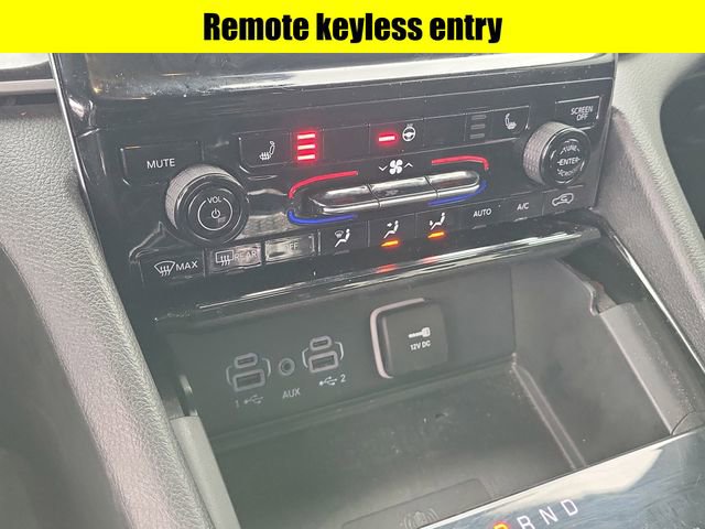 Used 2023 Jeep Grand Cherokee L Laredo image 16