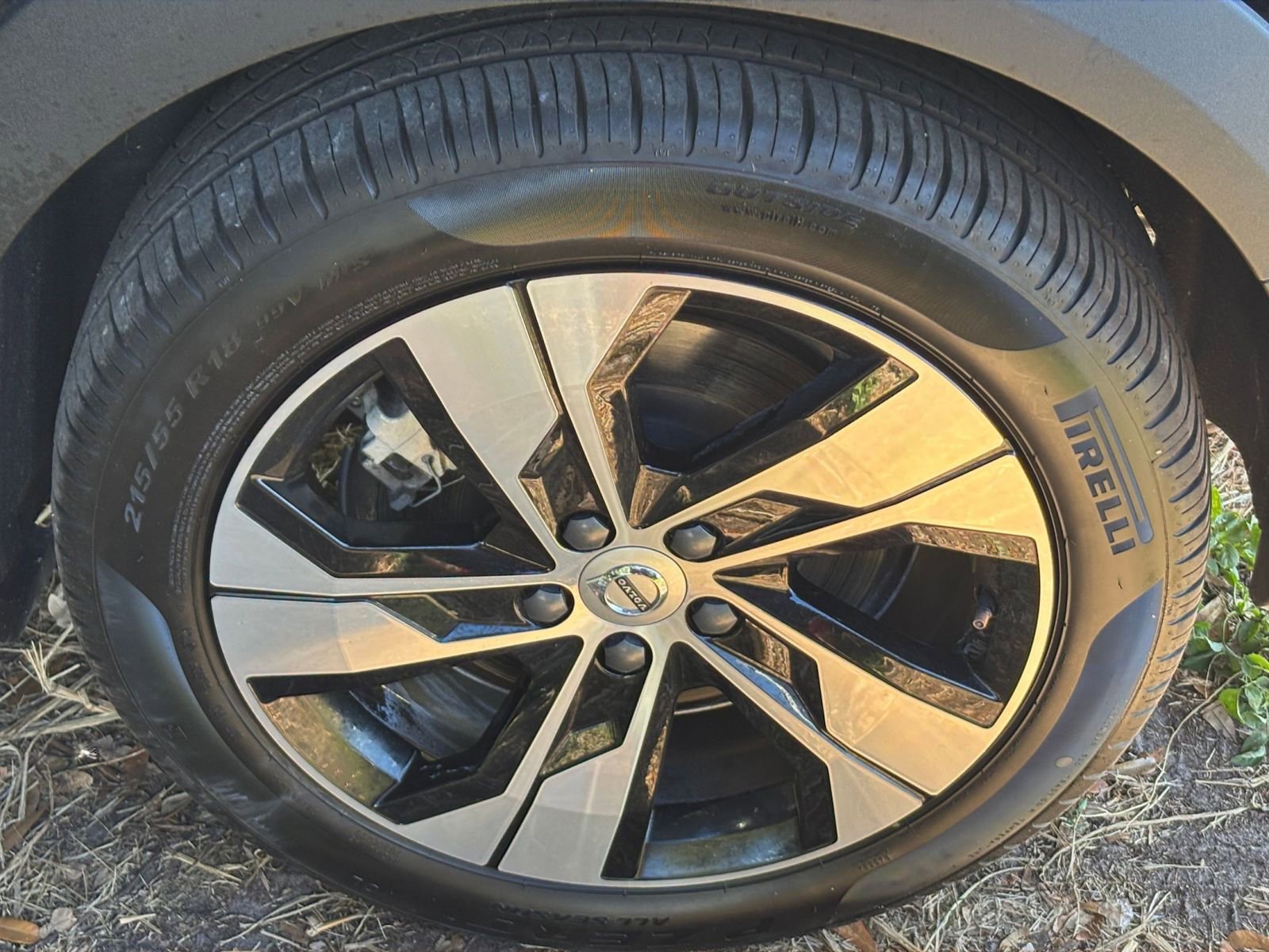 Used 2025 Volvo V60 B5 Cross Country Plus image 33