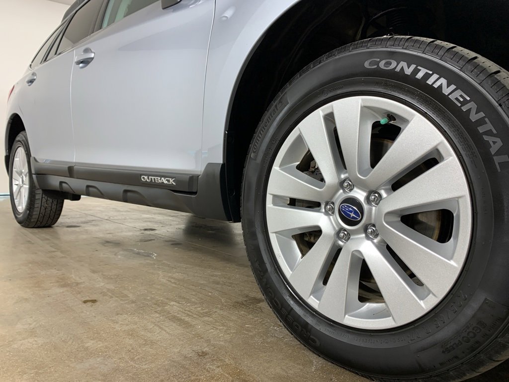 Used 2016 Subaru Outback 2.5i Premium image 6