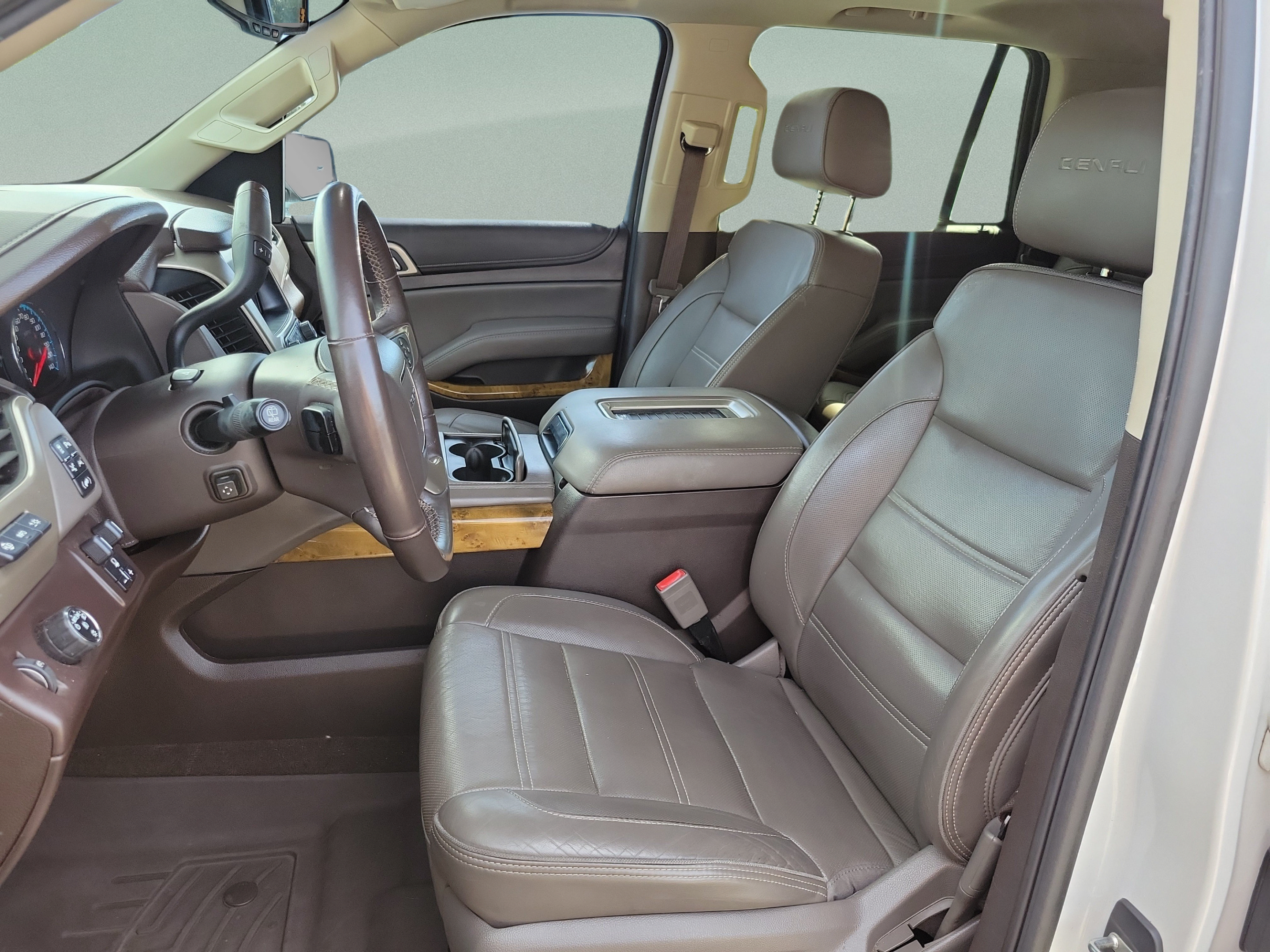 Used 2017 GMC Yukon Denali w/ Open Road Package RWD image 7